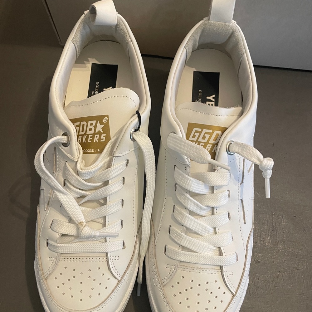 Golden Goose YEAH white shoes NIB